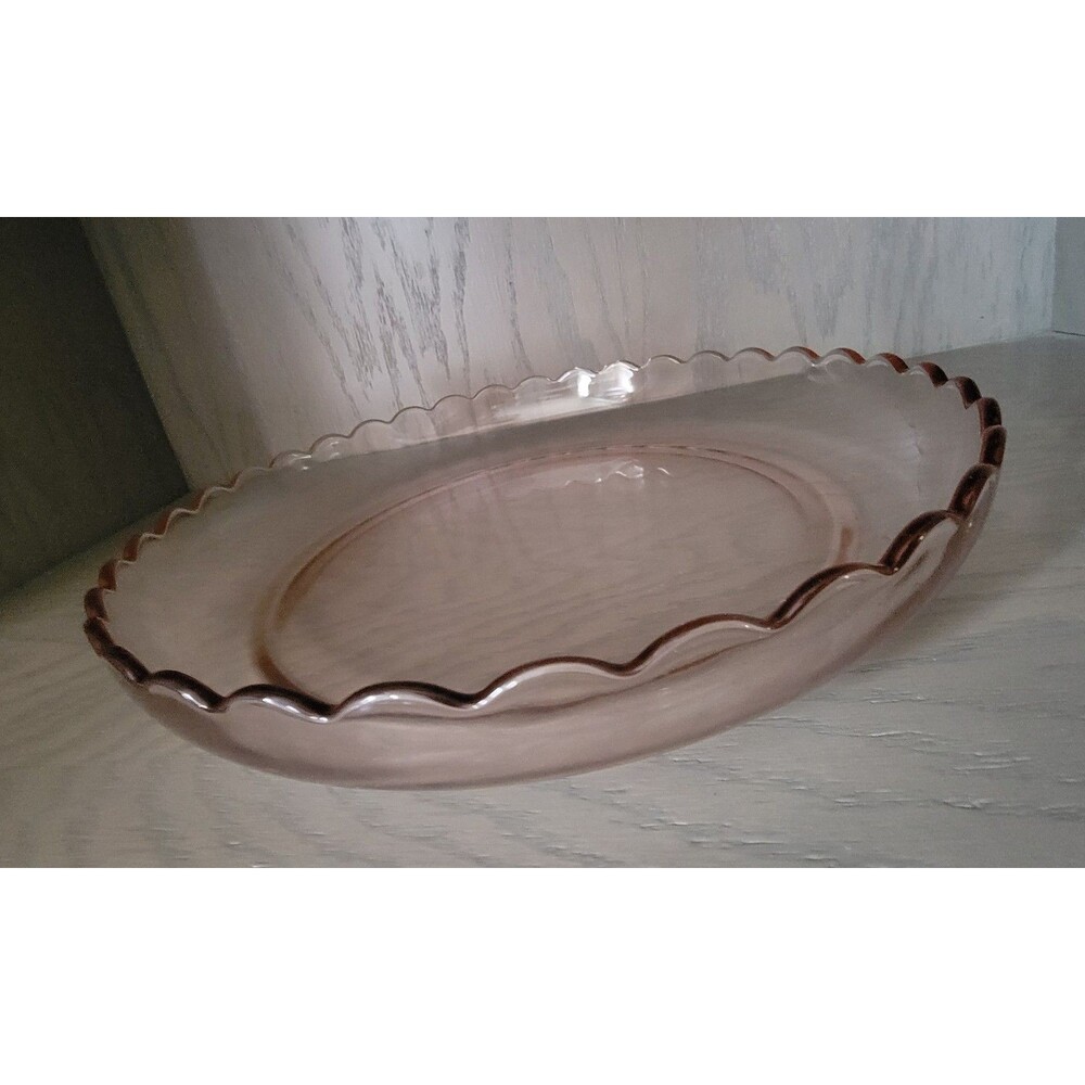 Pink Glass Dish Tray Scallop Edge Decorative Serving Vintage Style Platter - Picture 2 of 3